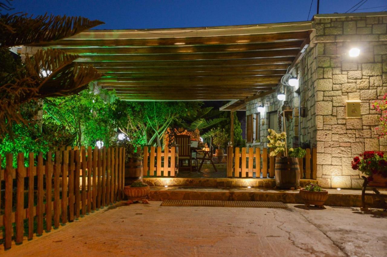 Emilia'S Little Farmhouses Agioi Anargyroi  Extérieur photo