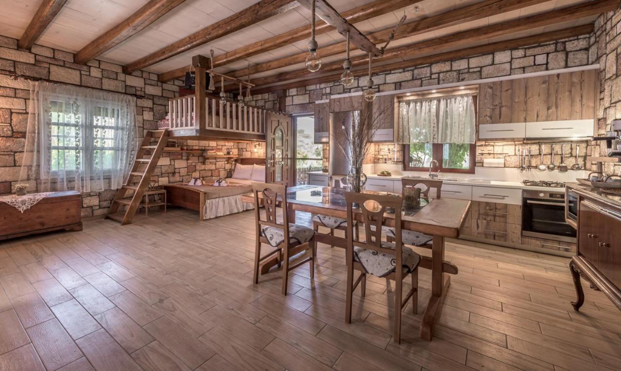 Emilia'S Little Farmhouses Agioi Anargyroi  Extérieur photo