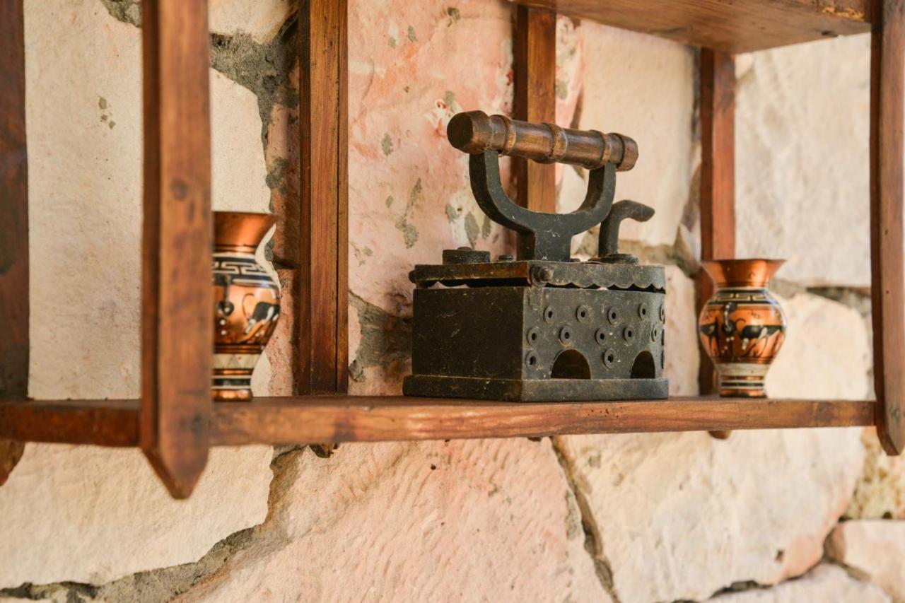 Emilia'S Little Farmhouses Agioi Anargyroi  Extérieur photo